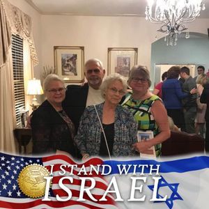 Meet your Posher, Lorene